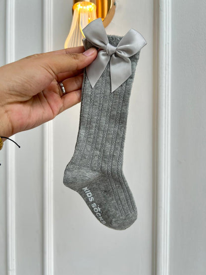 MEDIAS ESPAÑOLAS PARA BEBÉ - COLOR GRIS - TALLA M