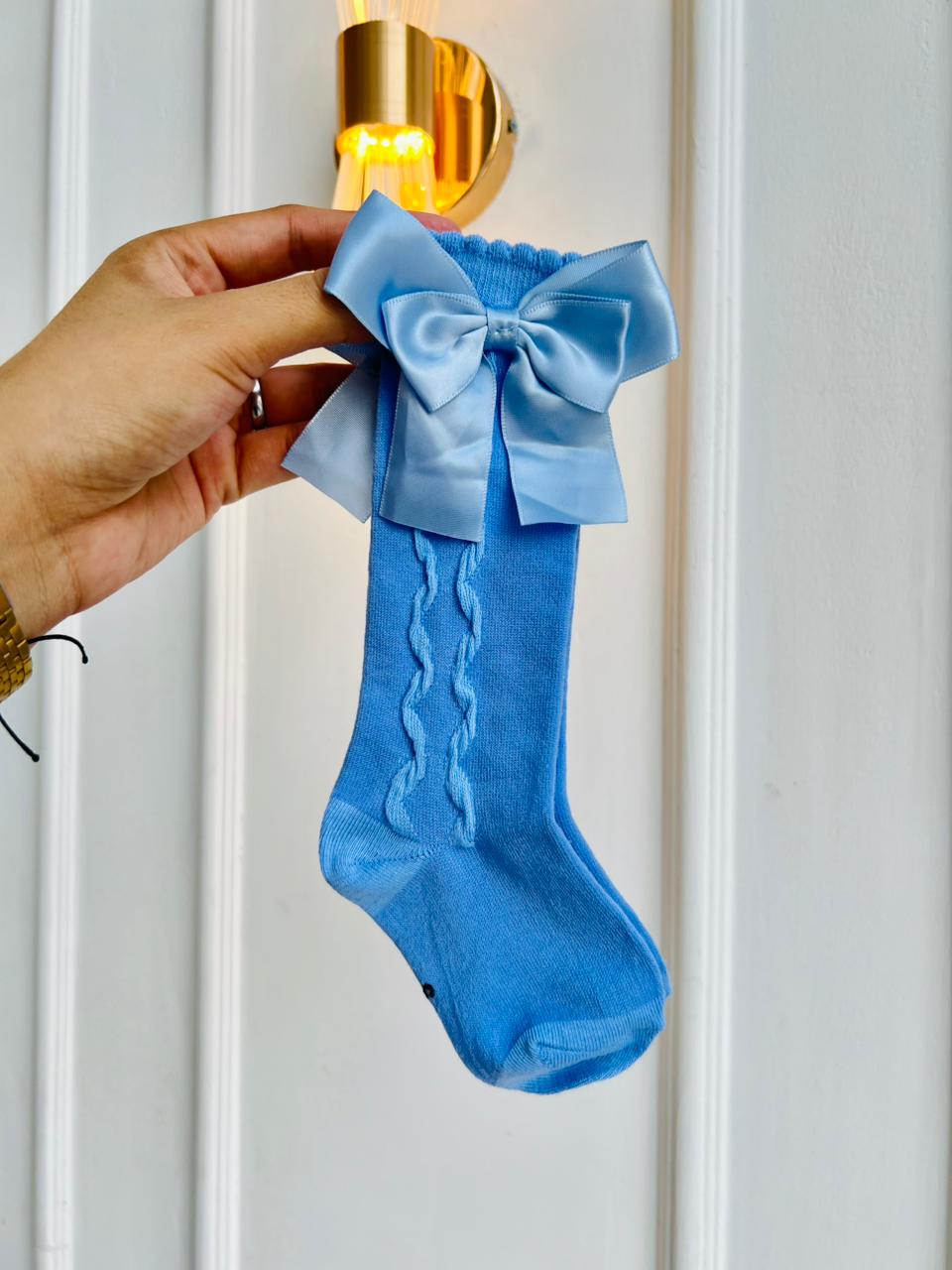 MEDIAS ESPAÑOLAS PARA BEBÉ - COLOR AZUL CIELO - TALLA M