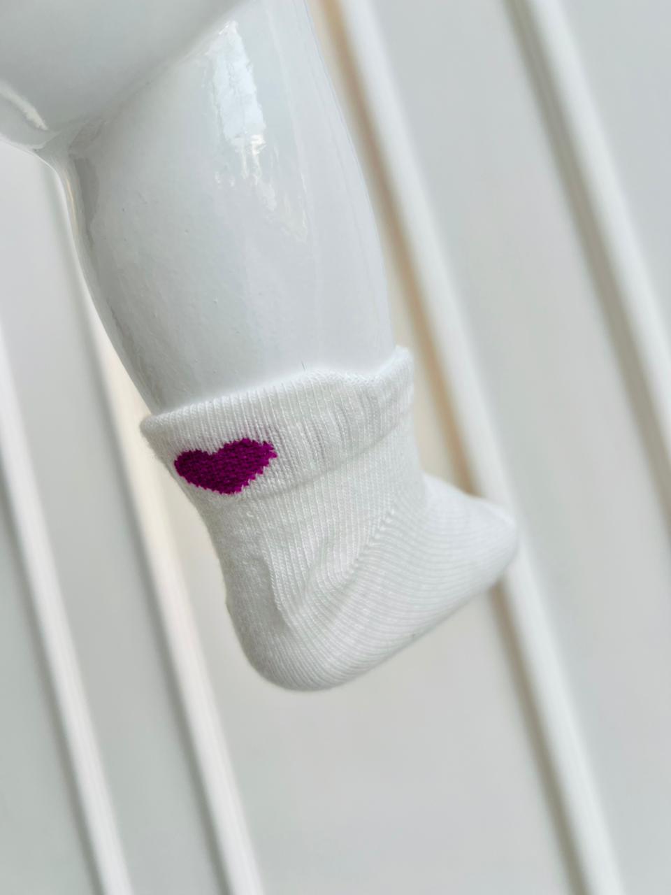 SET DE MEDIAS CORTAS PARA BEBÉ - DISEÑO CORAZONES