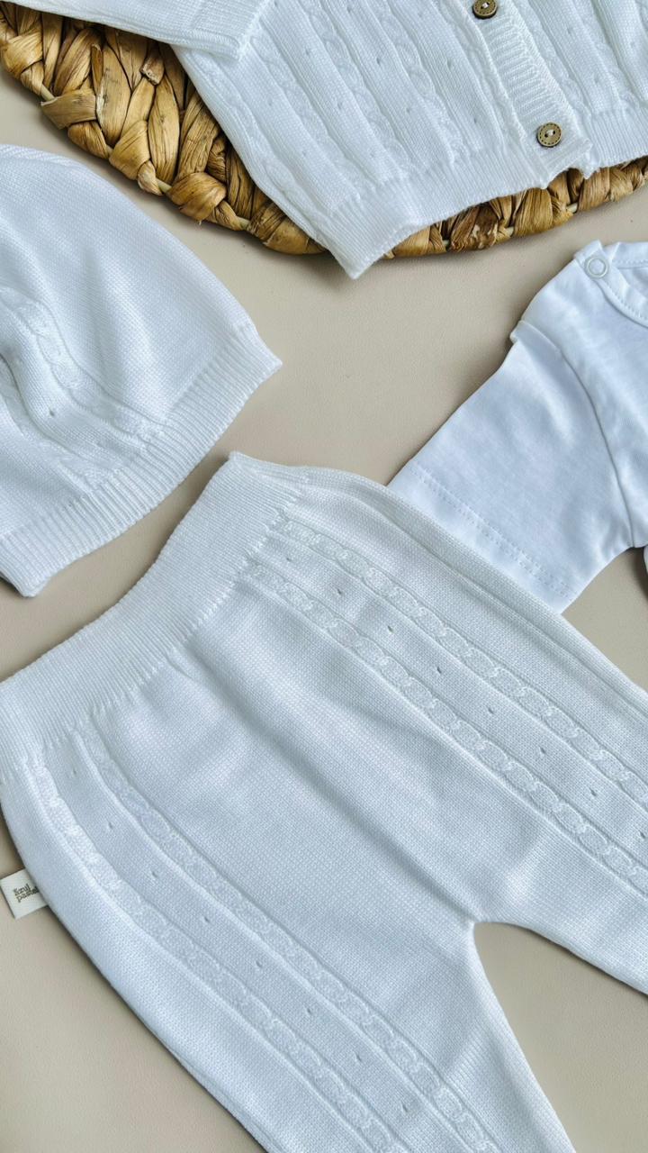 CONJUNTO CLASICO PARA BEBÉ - 4 PIEZAS - COLOR BLANCO