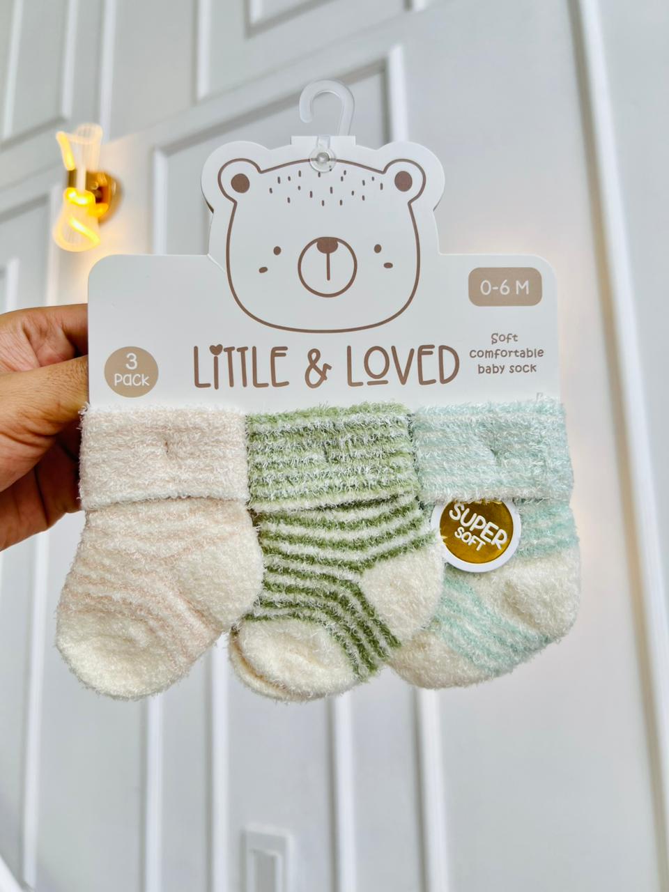 SET MEDIAS PLUSH ¨LITTLE & LOVE¨ X3 - 0 A 6 MESES