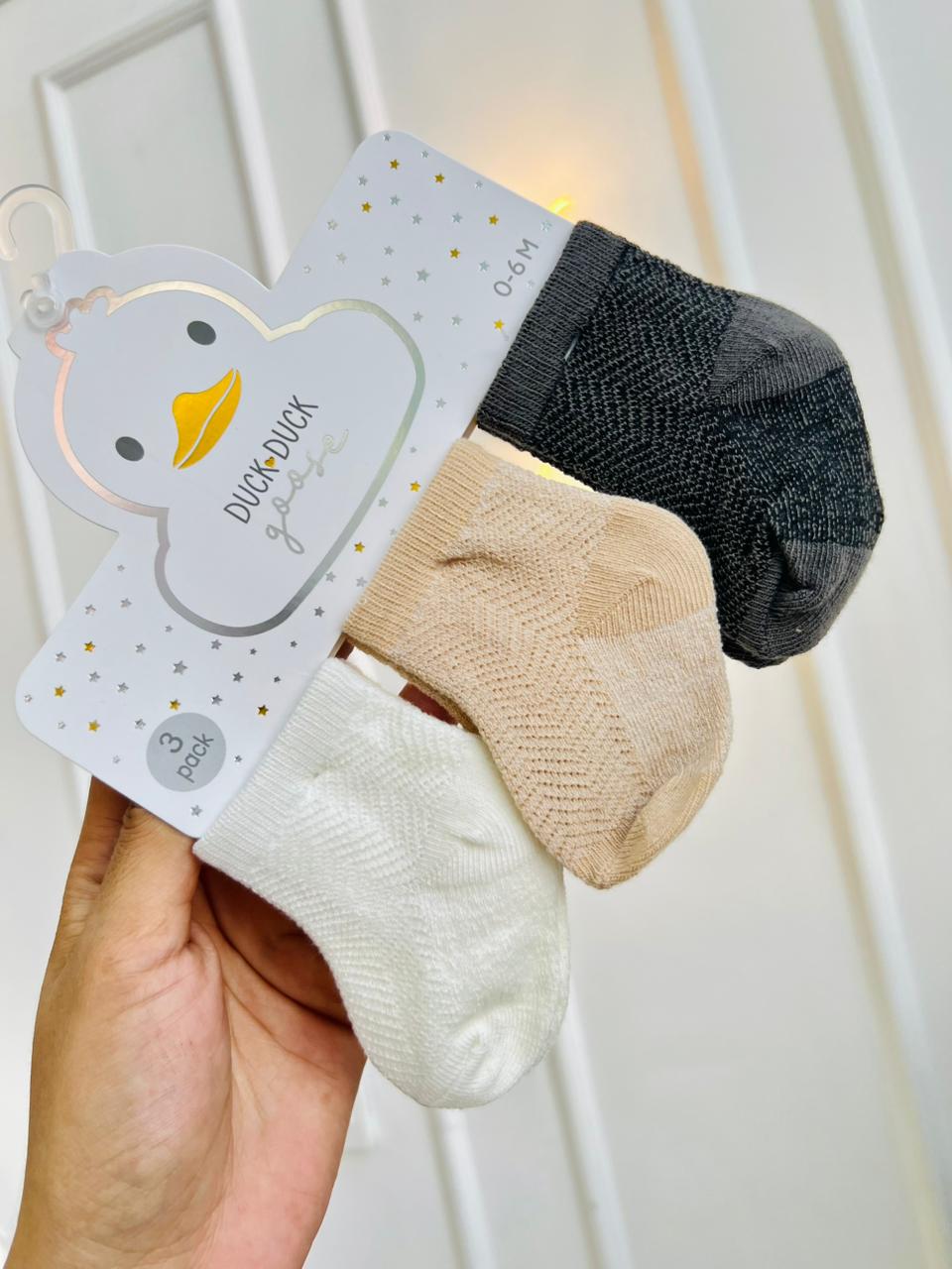 SET MEDIAS PLUSH ¨DUCK DUCK GOOSE¨ X3 - 0 A 6 MESES