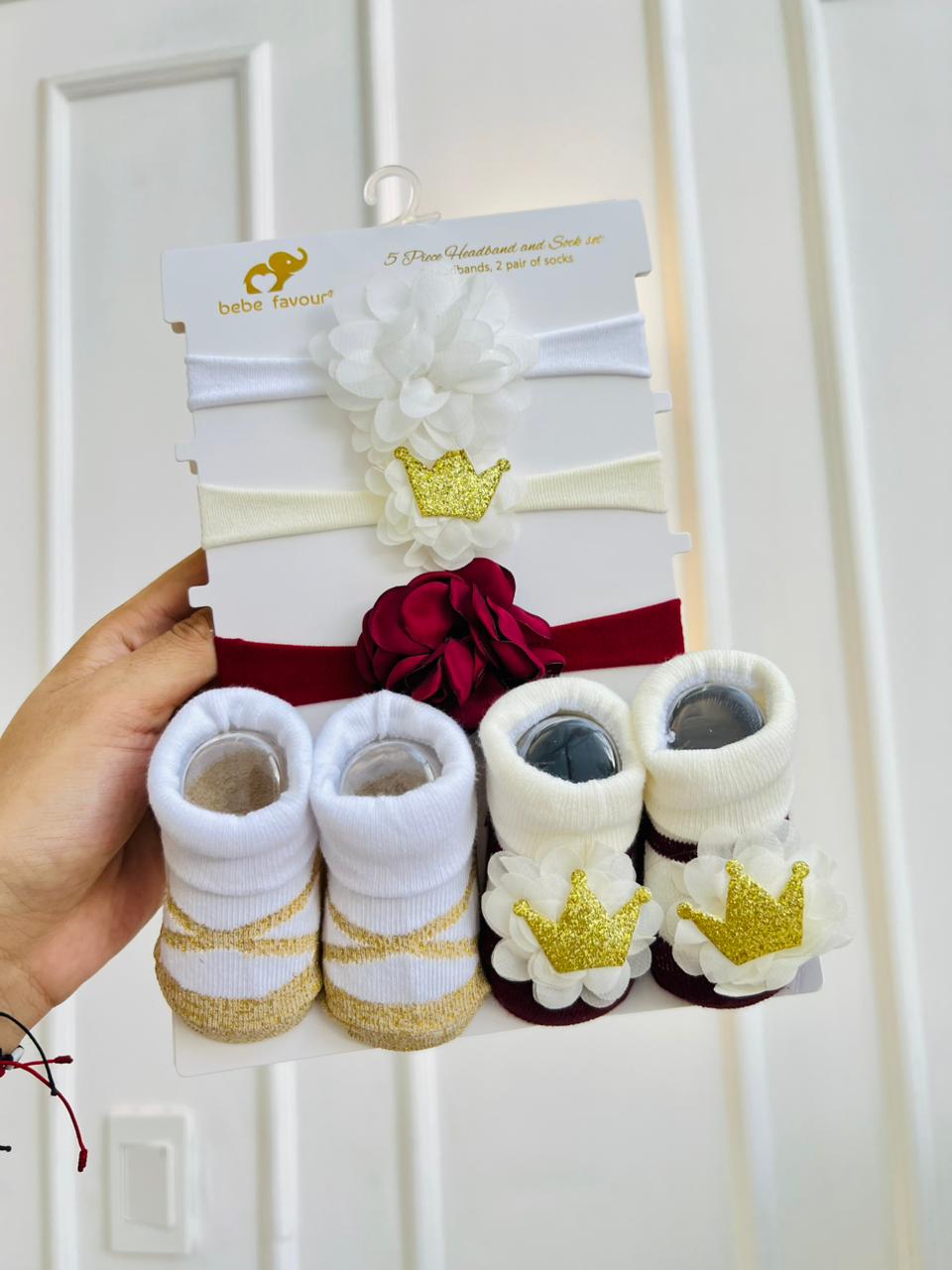 SET PARA BEBÉ DE MEDIAS + BALACAS 5 PIEZAS