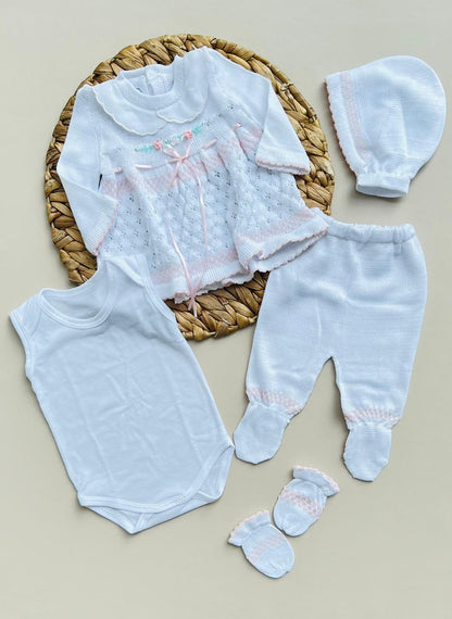 SET TEJIDO PREMIUM PARA RECIÉN NACIDA – ELEGANCIA Y TERNURA EN CADA DETALLE