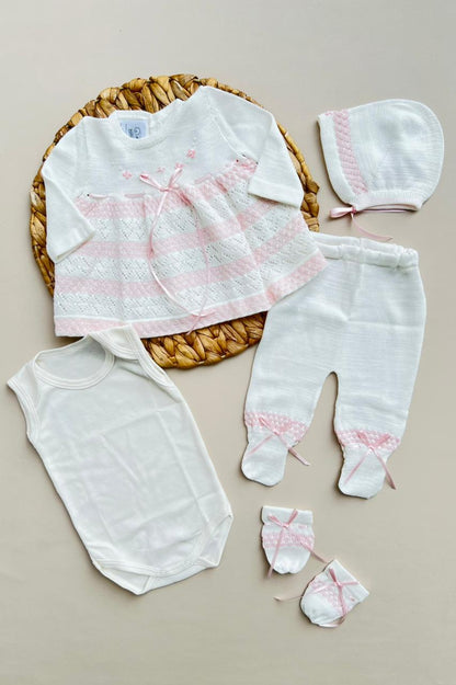 SET TEJIDO PREMIUM PARA RECIÉN NACIDA – CLÁSICO, DELICADO Y LLENO DE AMOR