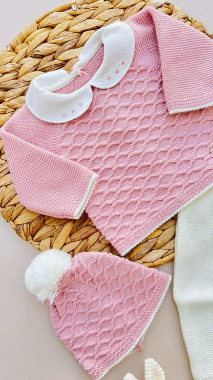 SET PRIMERA PUESTA TEJIDO ARTESANAL - TEXTURA ROMANTICA ROSA CON DETALLES MARFIL