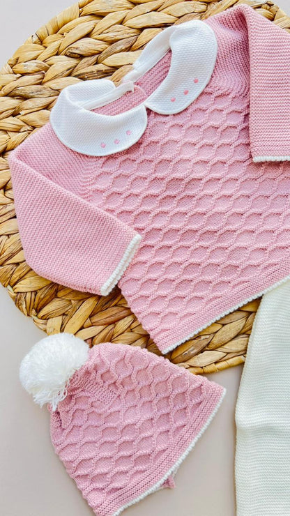 SET PRIMERA PUESTA TEJIDO ARTESANAL - DULZURA TEXTURIZADA ROSA CON ACABADOS MARFIL