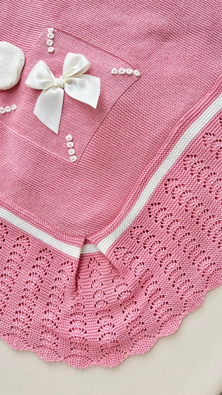 SET PRIMERA PUESTA TEJIDO ARTESANAL - EDICION ROSA & MARFIL CON DETALLES DE ALTA COSTURA