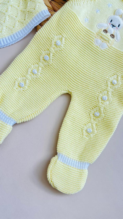 CONJUNTO MARA TEJIDO PREMIUM - TERNURA Y EXCLUSIVIDAD - COLOR AMARILLO