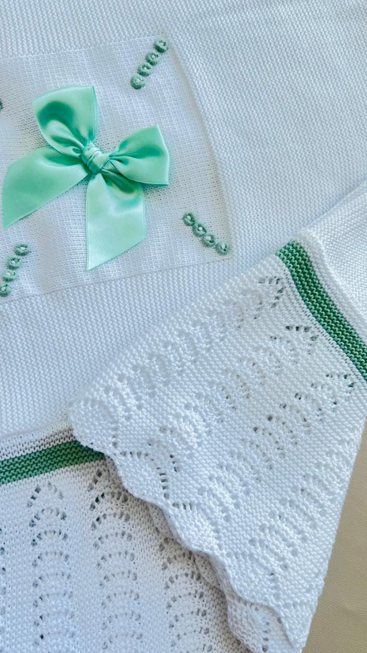 COBIJA MARA TEJIDO PREMIUM - DISEÑO ELEGANTE Y CLASICO - COLOR VERDE