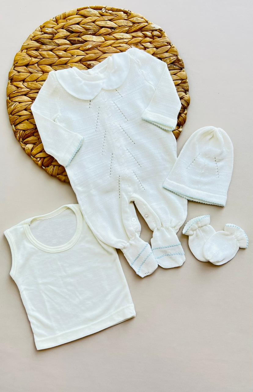 SET DE LUJO PARA RECIÉN NACIDO – 4 PIEZAS (ESTILO CLÁSICO)