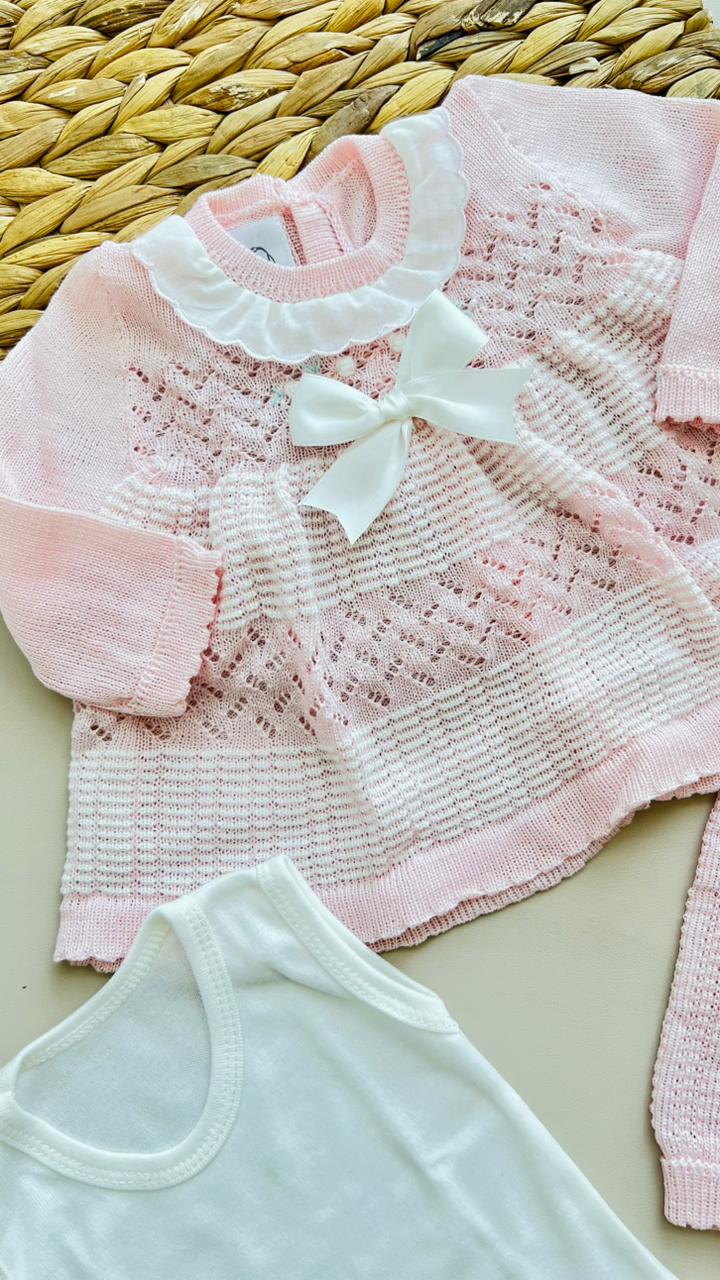 SET DE LUJO PARA BEBÉ – 5 PIEZAS - DISEÑO CLÁSICO CON ENCAJE Y LAZOS