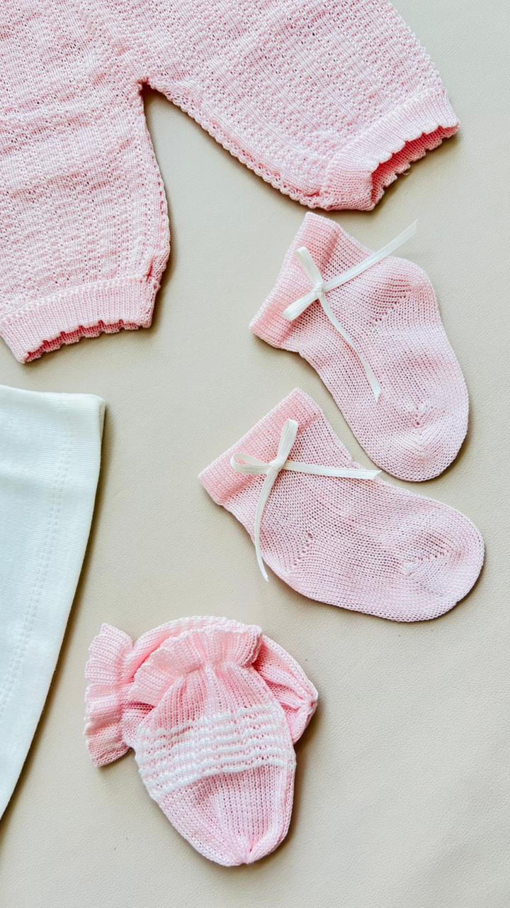 SET DE LUJO PARA BEBÉ – 5 PIEZAS - DISEÑO CLÁSICO CON ENCAJE Y LAZOS