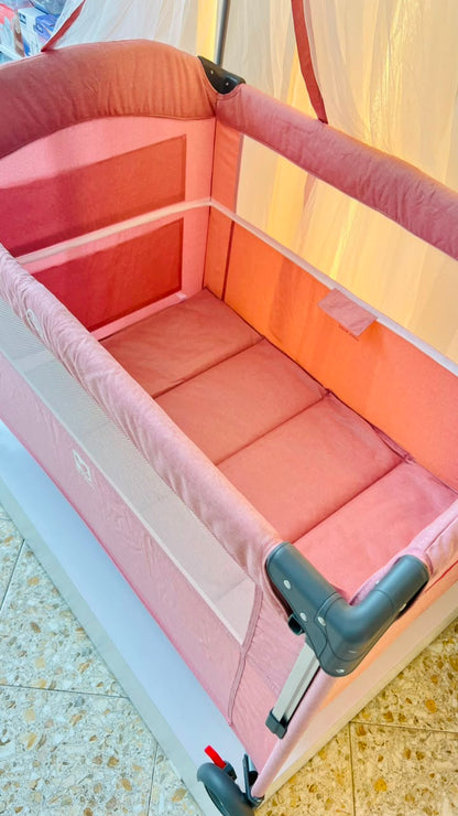 Cuna de Viaje Multifuncional Cool Baby Rosado – Toldo, Móvil y Cambiador Incluidos
