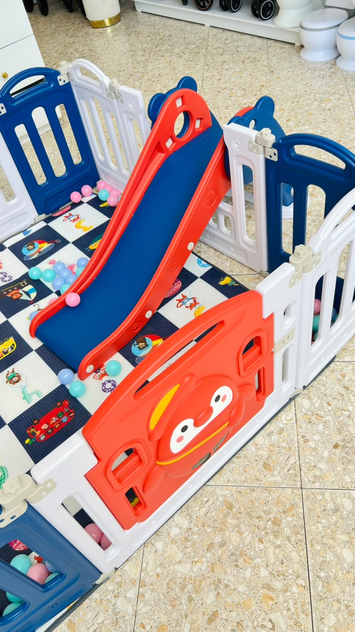 Corral de Juegos para Bebes con Tobogan Columpio Tapete y 117 Pelotas 180x150x60 cm