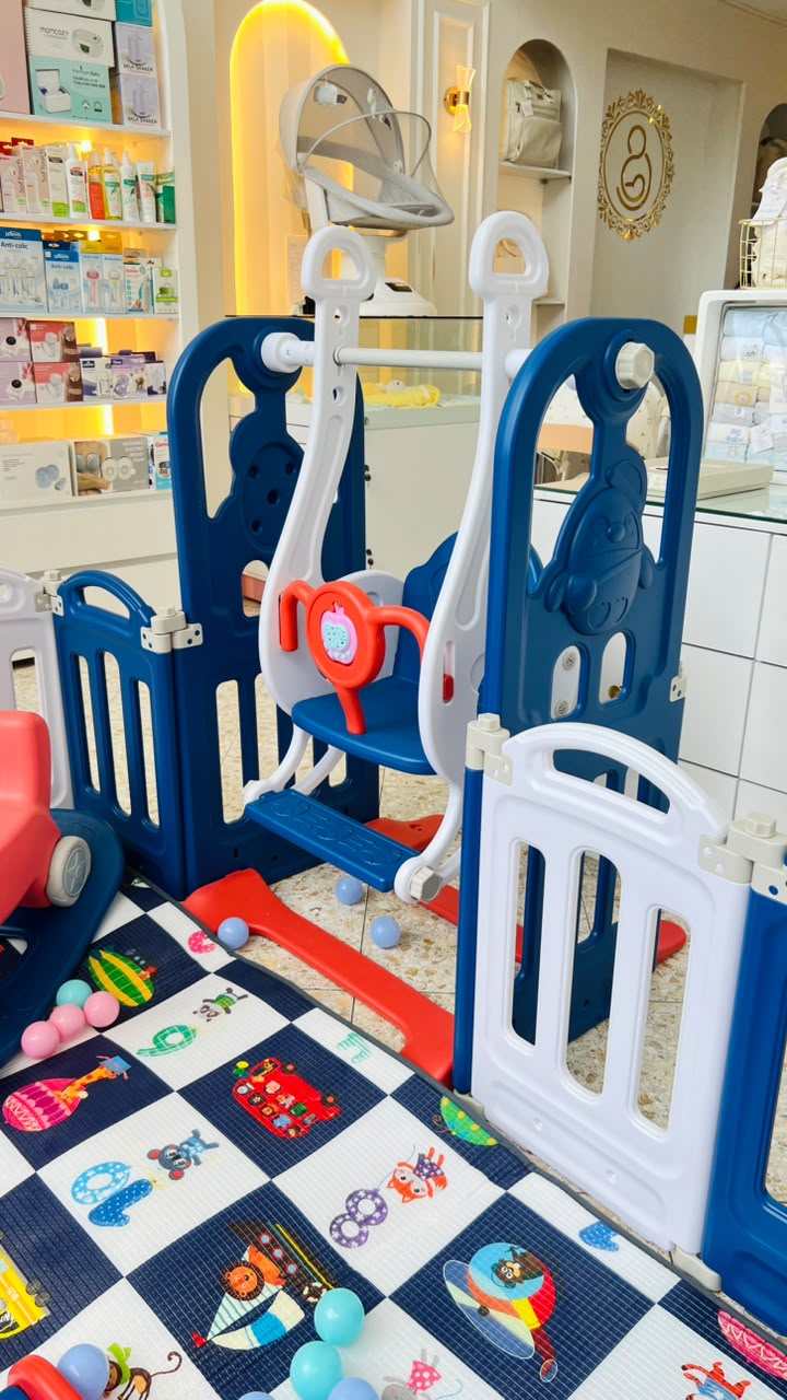 Corral de Juegos para Bebes con Tobogan Columpio Tapete y 117 Pelotas 180x150x60 cm