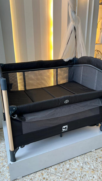Corral Dubai Coolbaby 5 en 1 con Cambiador, Moisés y Mecedora — Negro