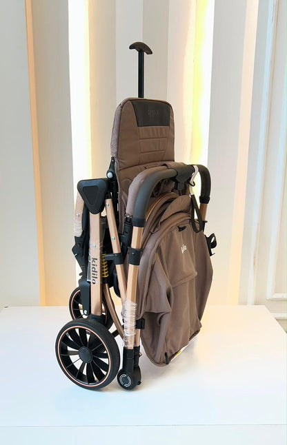 Coche Kidilo Coffee plegado en color café