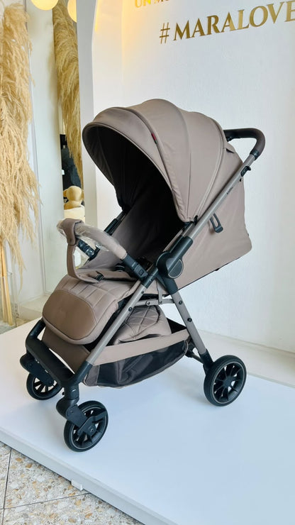 Coche Kidilo Sofi beige plegado para guardar y transportar