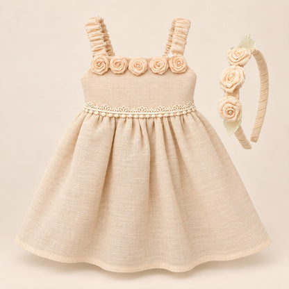 Vestido bebé niña beige lino con rosas aplicadas y encaje, junto a diadema a juego