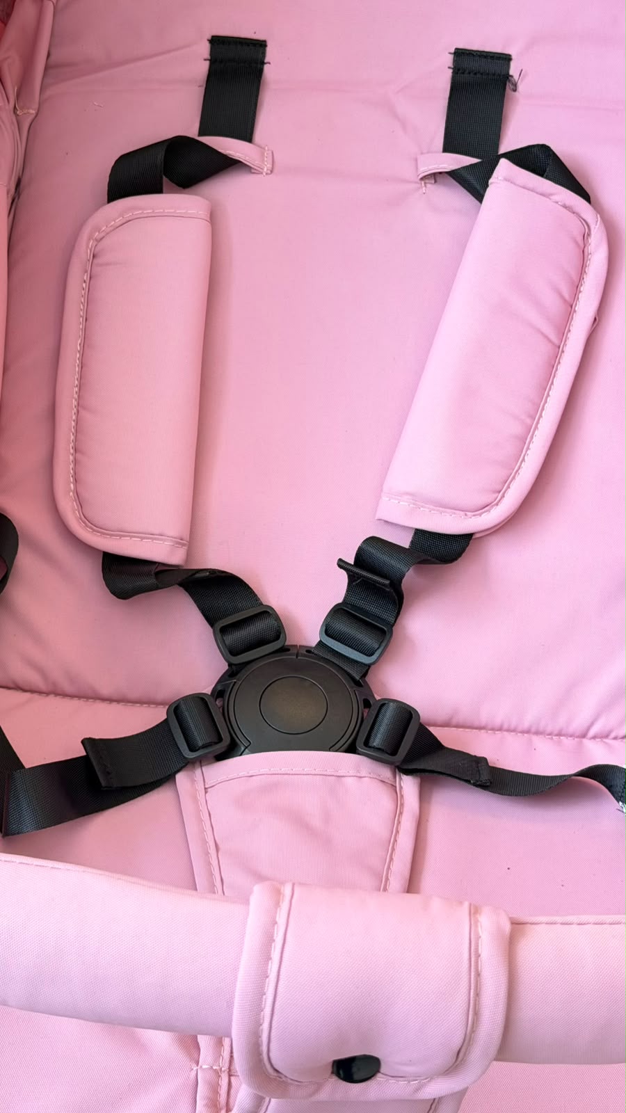 Capota rosa de coche para bebé con ventana posterior de malla