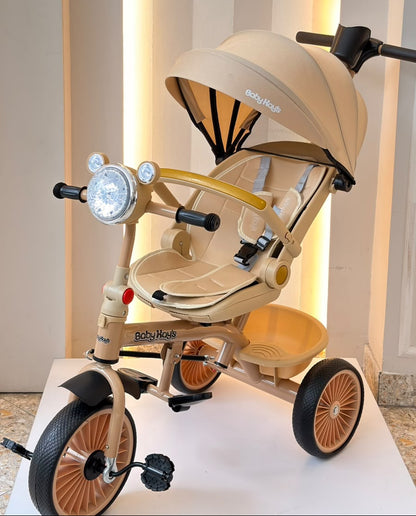 Triciclo Mickey beige con capota amplia y asiento acolchado