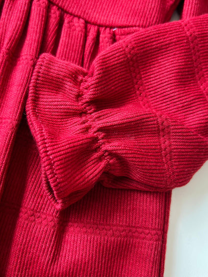 VESTIDO CLÁSICO MANGA LARGA CON CUELLO BORDADO