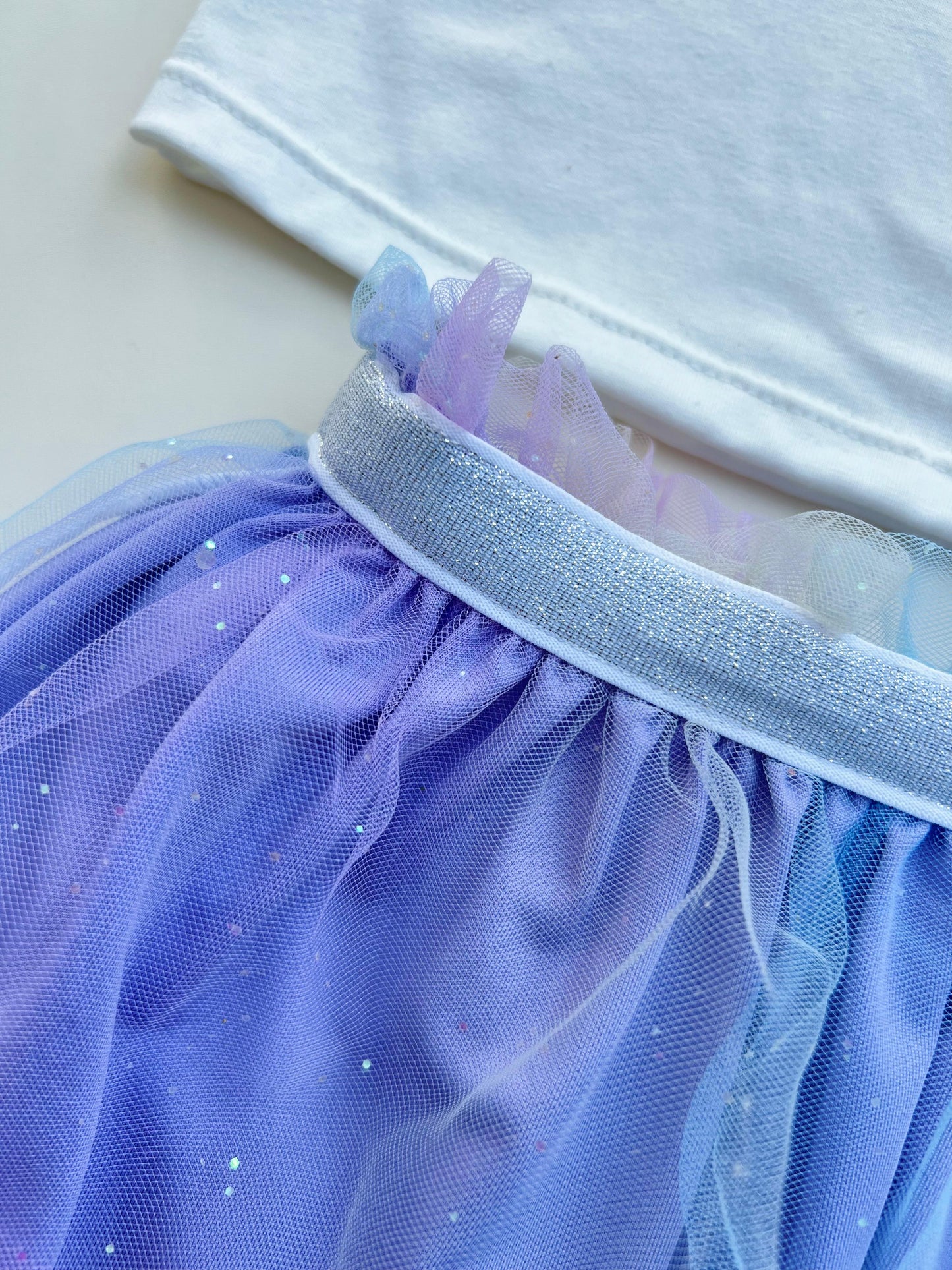 CONJUNTO TUTU CORAZONES BLANCO CON LILA