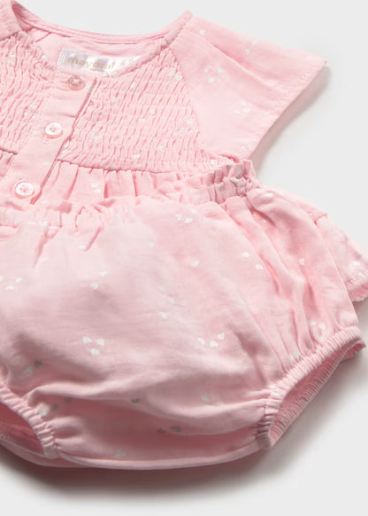 CONJUNTO CUBREPAÑAL Y BLUSA PARA RECIEN NACIDA