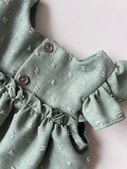 VESTIDO TEXTURIZADO CON MANGAS