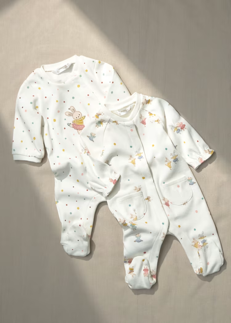 Pack Mayoral de 2 pijamas enterizas blancas para recién nacida