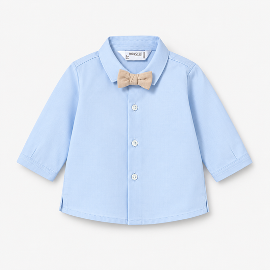 Camisa Mayoral azul claro de manga larga con pajarita beige para recién nacido