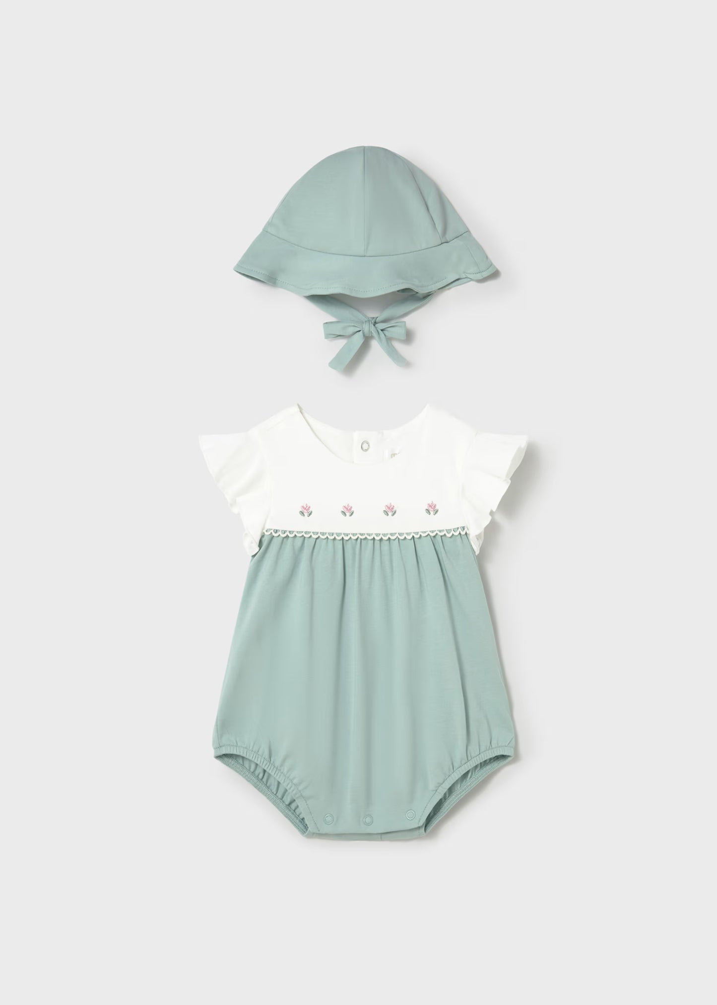 PELELE FLORECITAS CON GORRO PARA RECIEN NACIDA