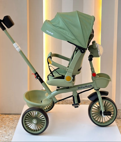 Triciclo Mickey verde salvia con capota y manija de empuje